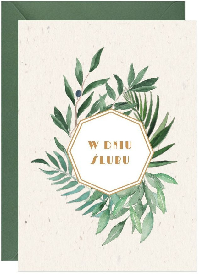 Kartka na beżowym papierze z wiankiem z zielonych liści i napisem "W dniu ślubu". W komplecie z zieloną kopertą.
